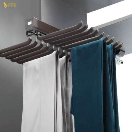 Top-Mounted-Aluminum-Trousers-Rack